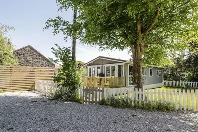 Image de Orchard Lodge, pet friendly, with hot tub in Abersoch