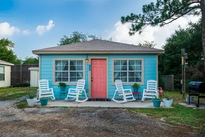Image de A Salty Texan - Sun Harbor Cottage 10 | Pool, Pier