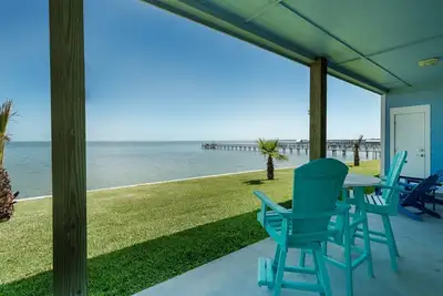 Image de Bella Costa | Sweeping Views of Copano Bay + Pool!