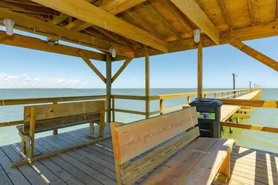Image de Gone Fishing | Ground Floor, Lighted Fishing Pier!