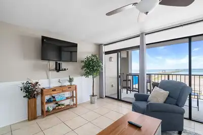 Image de Shore 2 Please | Water Views, Pool, Hot Tub