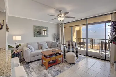Image de Cap'm Ken's | Pet Friendly + Pool Access!