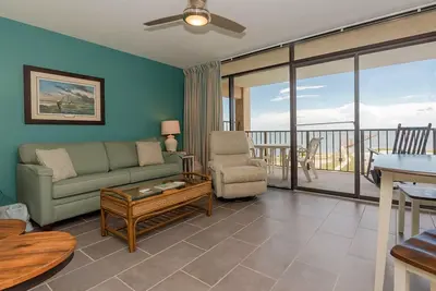 Image de Beauty Blues | Bay Views, Balcony, Fishing Pier!