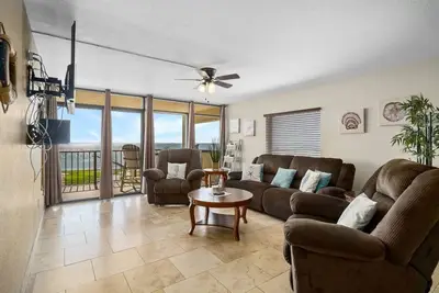 Image de Grandview | Pet Friendly, Amazing Views + Pool!