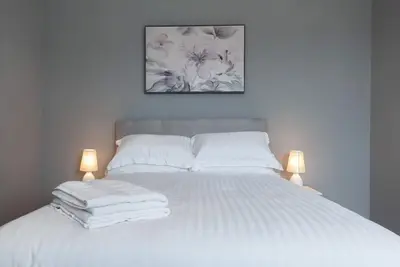 Image de ✷Edinburgh City Apt. ✷Close to Hollyrood✷2 bed✷