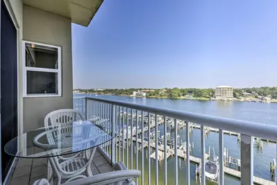 Image de Fort Walton Beach Retreat: Private Boat Slip!