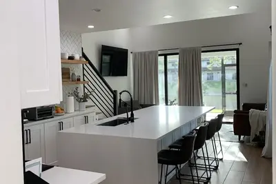Image de 2b2b Condo In Beach Area
