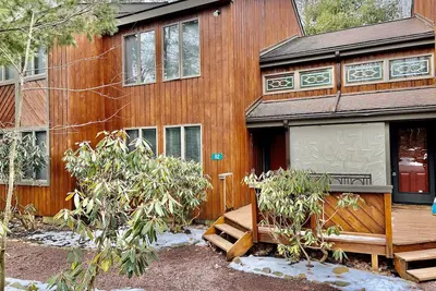 Image de Beautiful, Cozy, All-Seasons Mountain/Lake Townhome