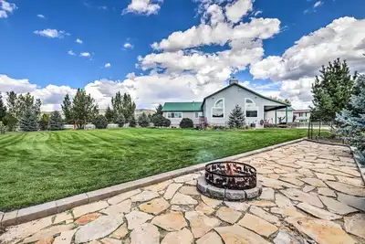 Image de Luxe Heber City Cabin + Hot Tub & Guest House