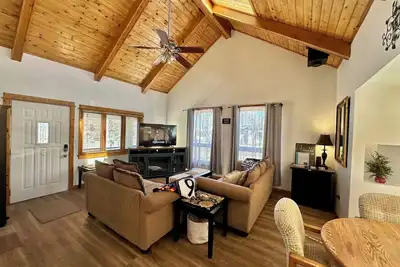 Image de 2 Kings/1 Queen/1 Full Beds