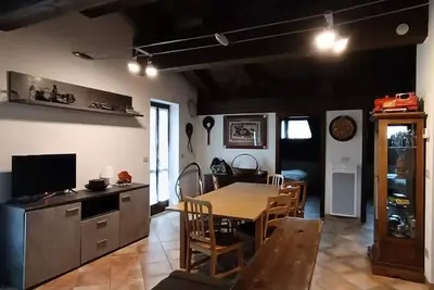 Image de Grand appartement années 70! Dans chalet sans parking
