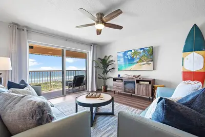 Image de Newly Renovated Direct Oceanfront Cocoa Beach Condo w/Heated Pool!