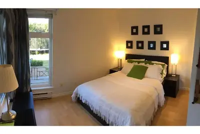 Image de Super-clean1 bedroom and bathroom, independent entrance suite with kitchen