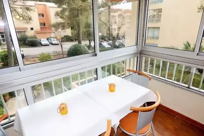 Image de Appartement 2 chambres, 200m de la plage, commerces, restaurants, Tout A  Pied.