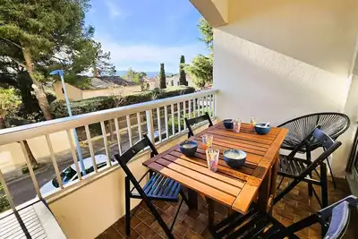 Image de Studio avec terrasse à proximité des plages, Wi-Fi, Climatisation