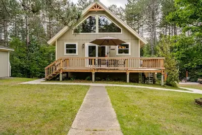 Image de Cozy Chalet in the Heart of Northern Michigan