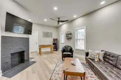 Image de 4 Bedroom Home Close to Everything