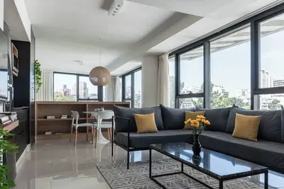 Image de Fliphaus + Armenia 2400 'B' - Lux Loft Mansion Botanico