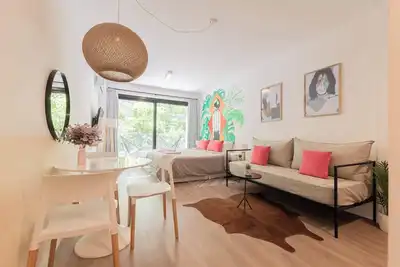 Image de Fliphaus + Azcuenaga 1800 'B' - Loft in Recoleta Mall