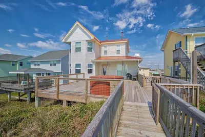 Image de 204 S Shore - 7br Oceanfront Home in Heart of Surf City