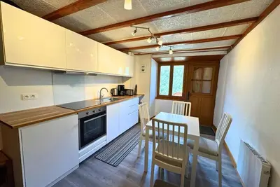 Image de Terrasse, cheminée ou poêle à bois, télévision, casier à ski, 30m², Les Menuires