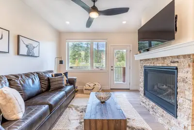 Image de In the Heat Of Keystone, Mountain Views from Private Balcony!
