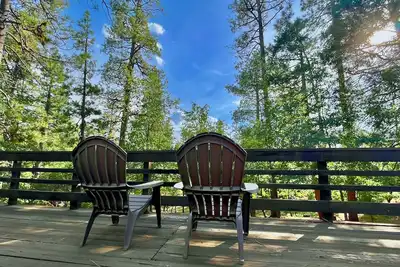 Image de In the Pines, Cozy Retreat with Amazing Views
