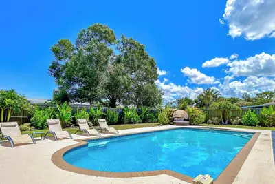Image de Private Retreat! 3d Tour! New Hot Tub & Salt Water Pool!