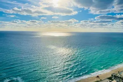 Image de Amazing Ocean Views at Lyfe Resort @rent4us