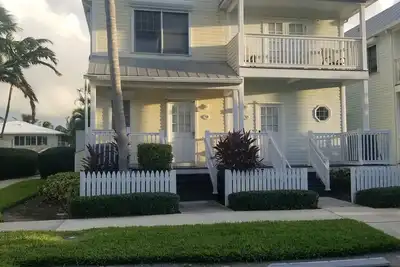 Image de Great Water Front 2 Story Townhouse With Boat Slip available at additional cost