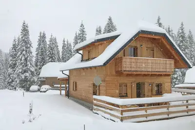Image de schoenes Holzhaus in Flattnitz