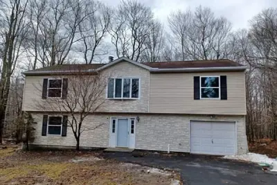 Image de Spacious 5 Bed Room King Beds, Private backyard