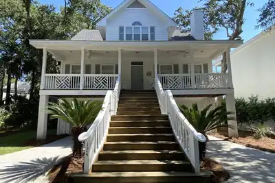 Image de 124 Sea Otter - Peaceful Neighborhood with Pond Views