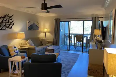 Image de 171 Beach Club Villa - First Floor Condo - Golf Cart Incl