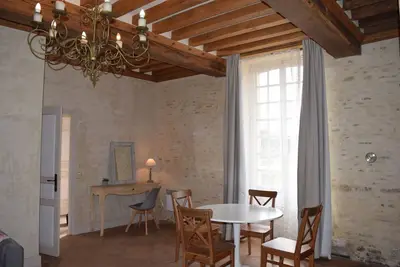 Image de Maison de campagne en plein cœur du Parc du Château de Canon