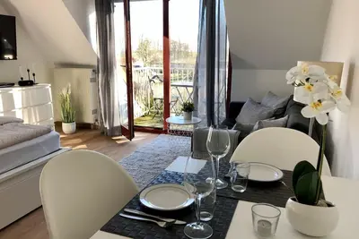 Image de Ferienwohnung \"Mary Poppins\" mit Balkon zwischen Strand, Wald & Wiese im Südosten der Insel Rügen!