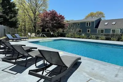 Image de Spacious East Falmouth Home w/ Pool and Central Ac Rpam038