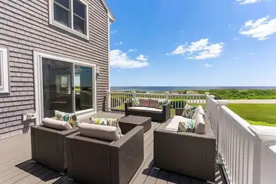 Image de The 1a Escape Deck w Ocean Views Walk to Beach