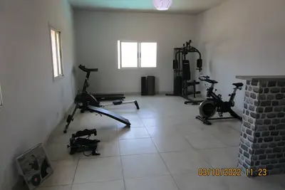 Image de Villa avec vue panoramique, piscine et salle de sport