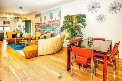 Image de 3 bedroom 1. 5 million dollar townhome in the Heart of Old Town Scottsdale