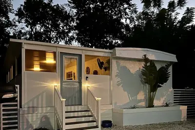 Image de Stress Free  Home W/Boat Ramp and Private Beach