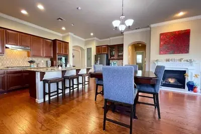 Image de One Story, Pet & Family Friendly, Fireplace