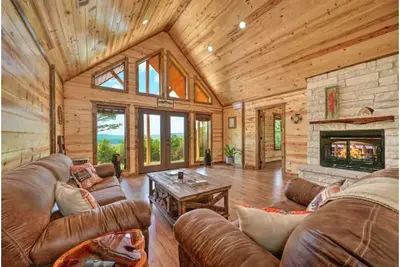 Image de Log Cabin with Million Dollar View! “The Time Out” Secluded property