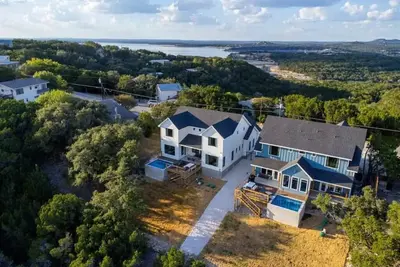 Image de Heated Pool | 2 Houses | Sleeps 16+ | Scenic Views