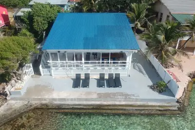 Image de Ocean Breeze Villa is great for families and large groups all inclusive 1 to 16