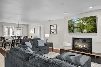 Image de Knolls 0311 - Newly Updated Waterfront Condo!