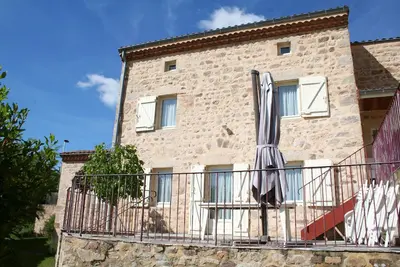 Image de Gîte Naole ancienne maison d’habitation et ses dépendances spacieux et lumineux
