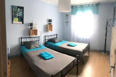 Image de villa plain-pied terrain clos quartier calme
