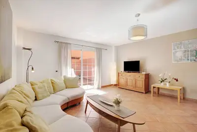 Image de Maison de vacances \"Casa Familia\" près de la mer avec terrasse et Wi-Fi