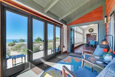 Image de 'Dream Weaver' House w/ Hot Tub & Ocean View!